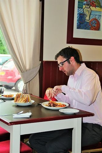 Primelodge Rotherham 헬라비 외부 사진